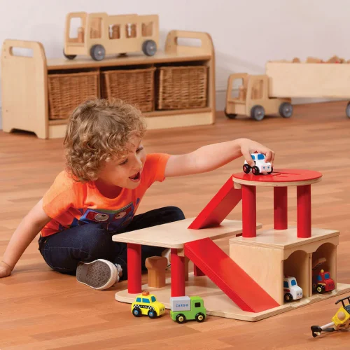 Garaż dla dzieci poniżej 2 lat — Millhouse Lernspielzeug Schule