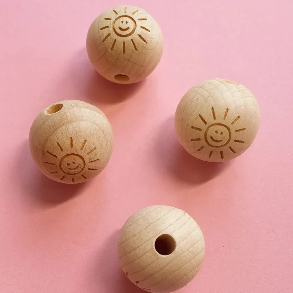 Koralik drewniany grawerowany Słońce 15 mm — Kiki-Ena Materiały rzemieślnicze Naturalne drewno