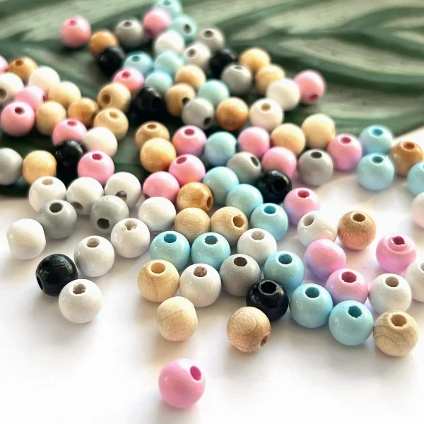 Koraliki drewniane 6mm • 50 szt. — Kiki-Ena Materiały do robótek Drewno naturalne