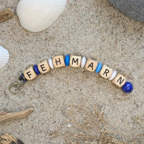 Breloczek z koralików drewnianych "Fehmarn Blau" — Kiki-Ena Materiały do rękodzieła Drewno naturalne
