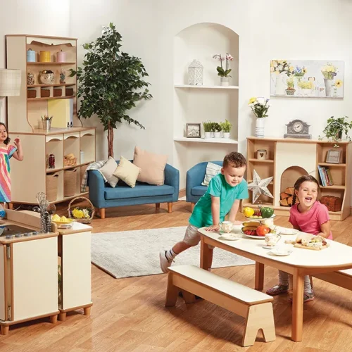 W pełni wyposażona przestrzeń do gry w role i zabawy domowe — Millhouse Zabawki edukacyjne Szkoła