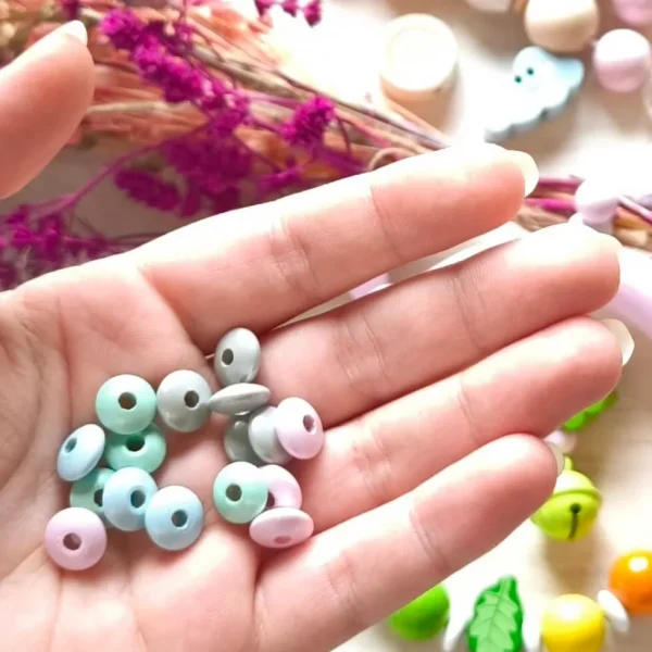 Koraliki soczewicowe drewniane perłowe 10mm • 50 sztuk — Kiki-Ena Naturalne materiały do tworzenia