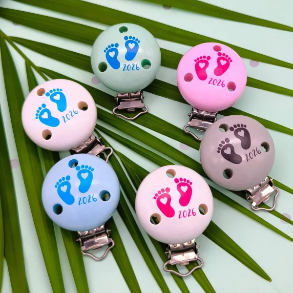 Klips do smoczka Stópeczki Baby 2026 — Kiki-Ena Materiały artystyczne Naturalne drewno