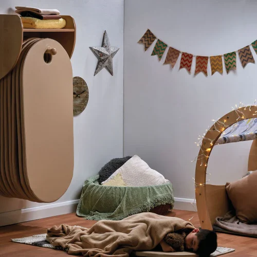 Slumberstore Maty montowane na ścianie w kolorze krem — Millhouse Zabawki edukacyjne Szkoła