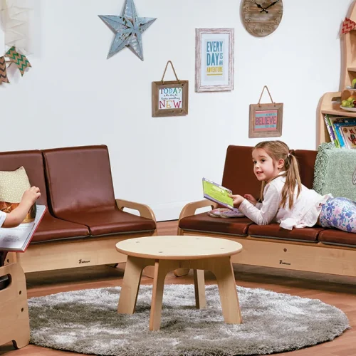Zestaw kanapa i stolik — Millhouse Zabawki Edukacyjne Szkoła